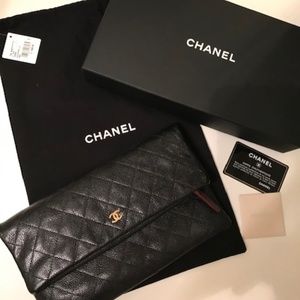 CHANEL Caviar CC Quilted Leather Foldover Clutch